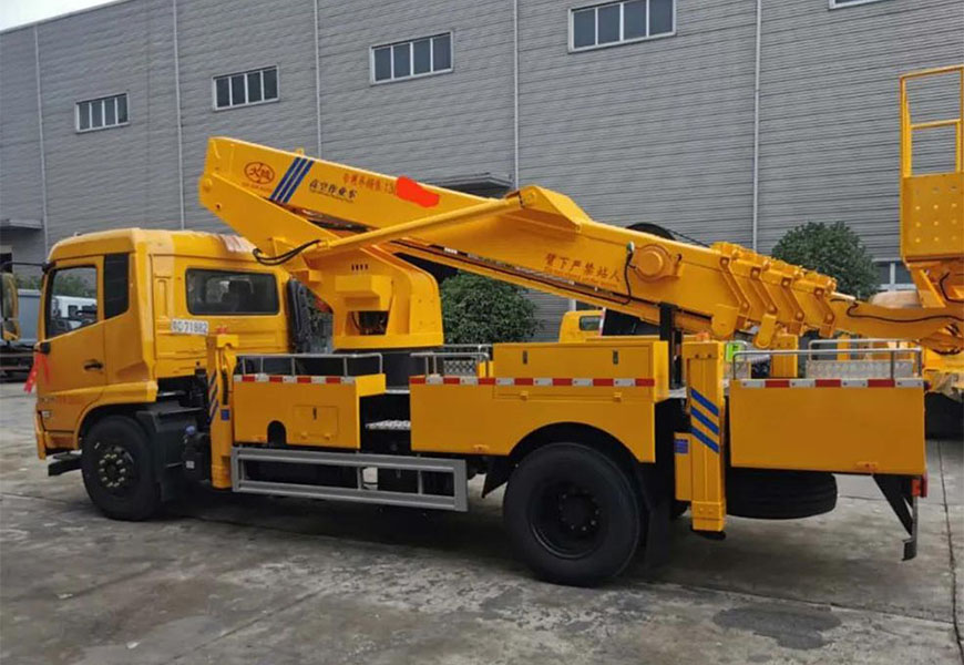 國六東風天錦28米高空作業(yè)車圖片