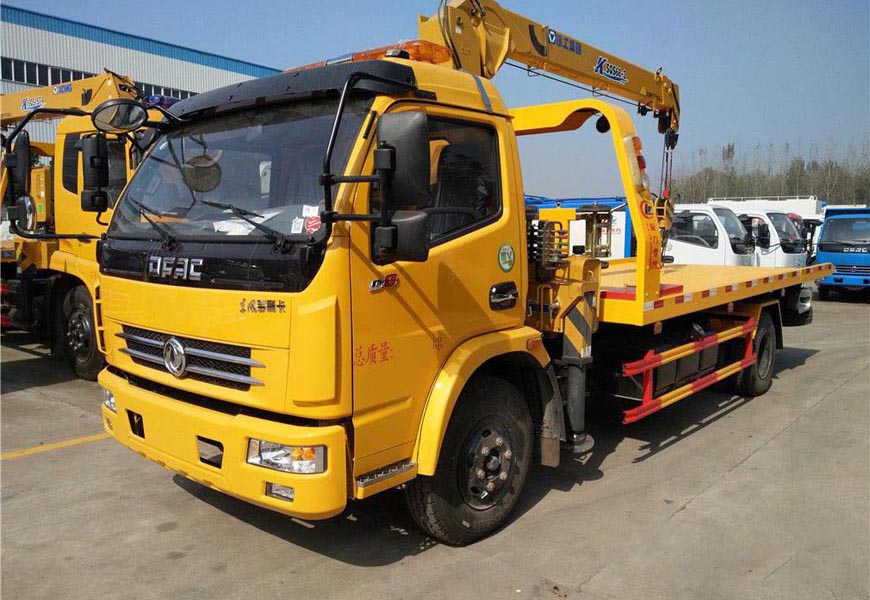 東風(fēng)凱普特CLW5091TQZD5平板帶吊清障車