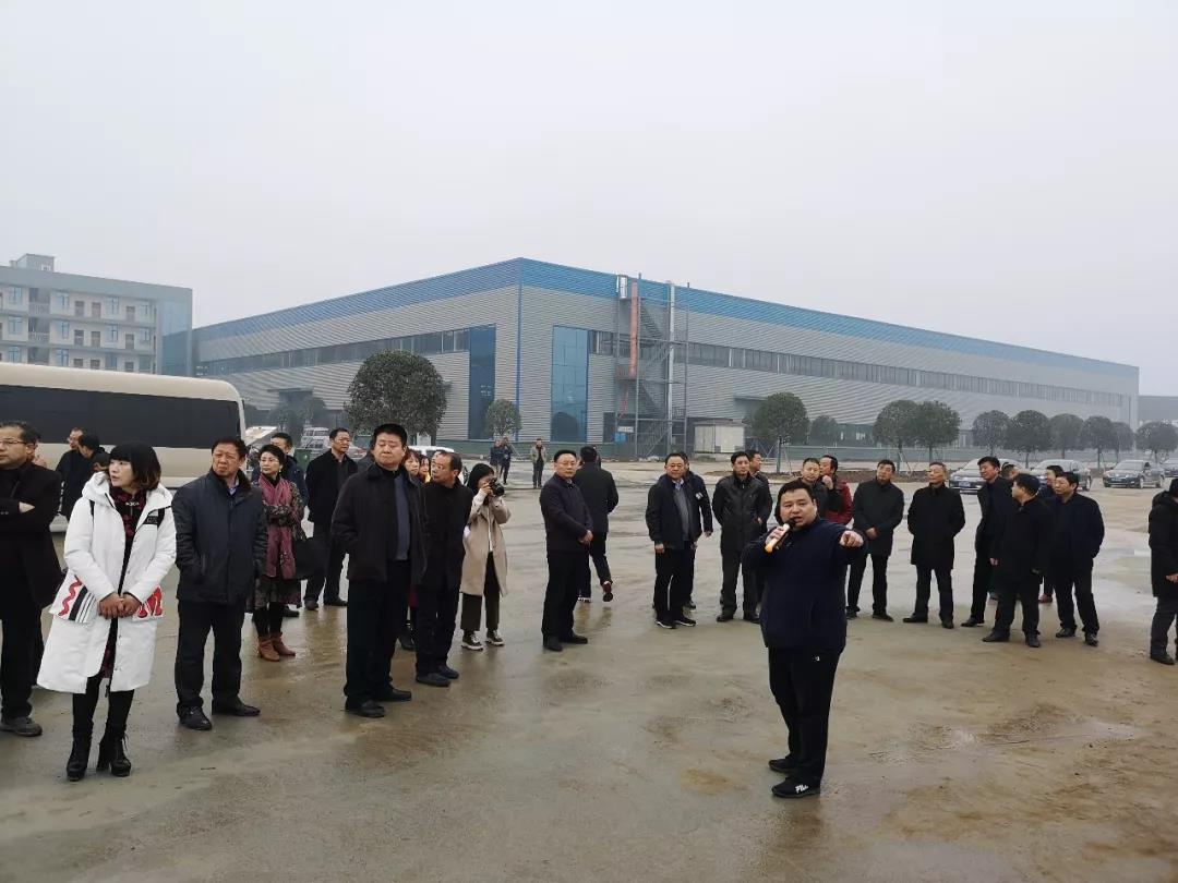 隨州市委、市人大代表團(tuán)蒞臨程力集團(tuán)商用車產(chǎn)業(yè)園視察